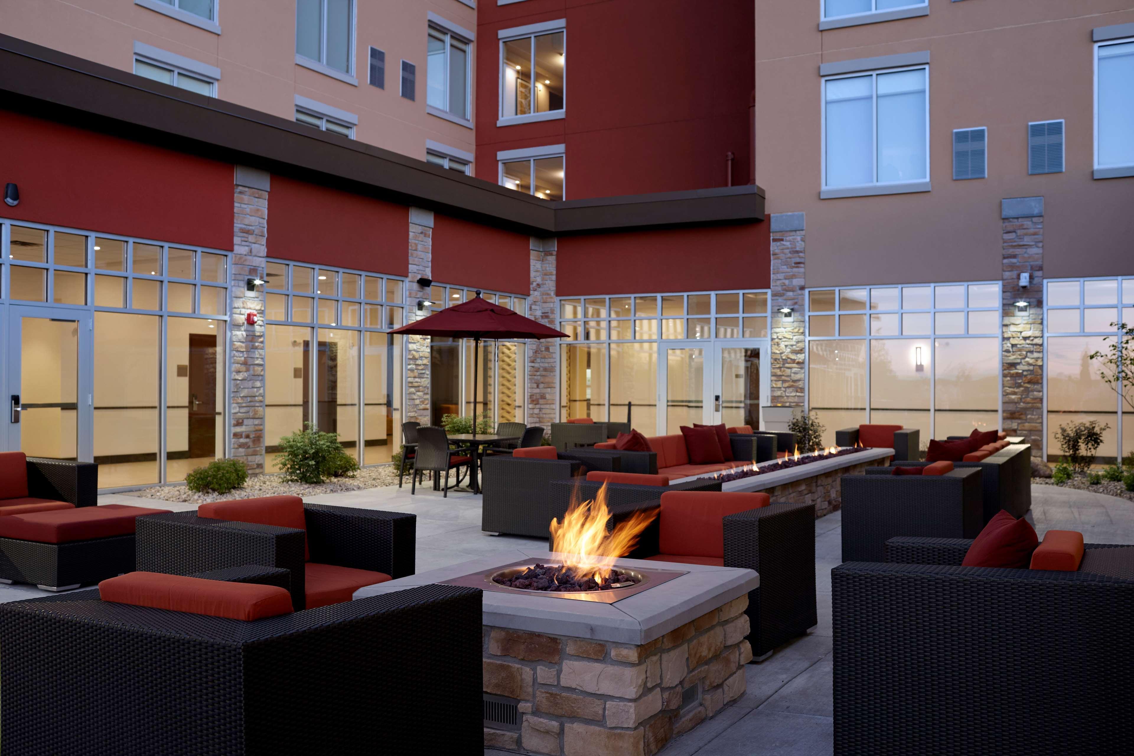 Hyatt Place Madison/Verona Exterior photo